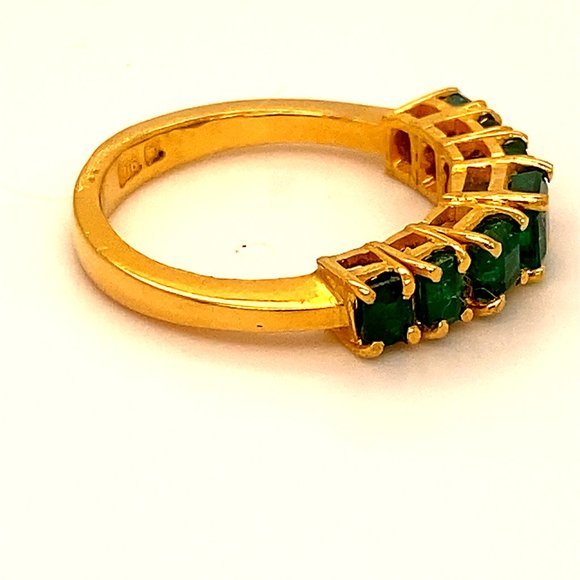 Emerald 2.10ct Solid 22K Yellow Gold Ring - Picture 3 of 7